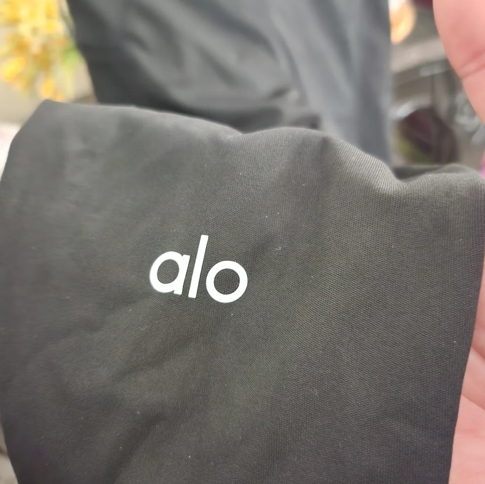 ALO Yoga alo yoga
